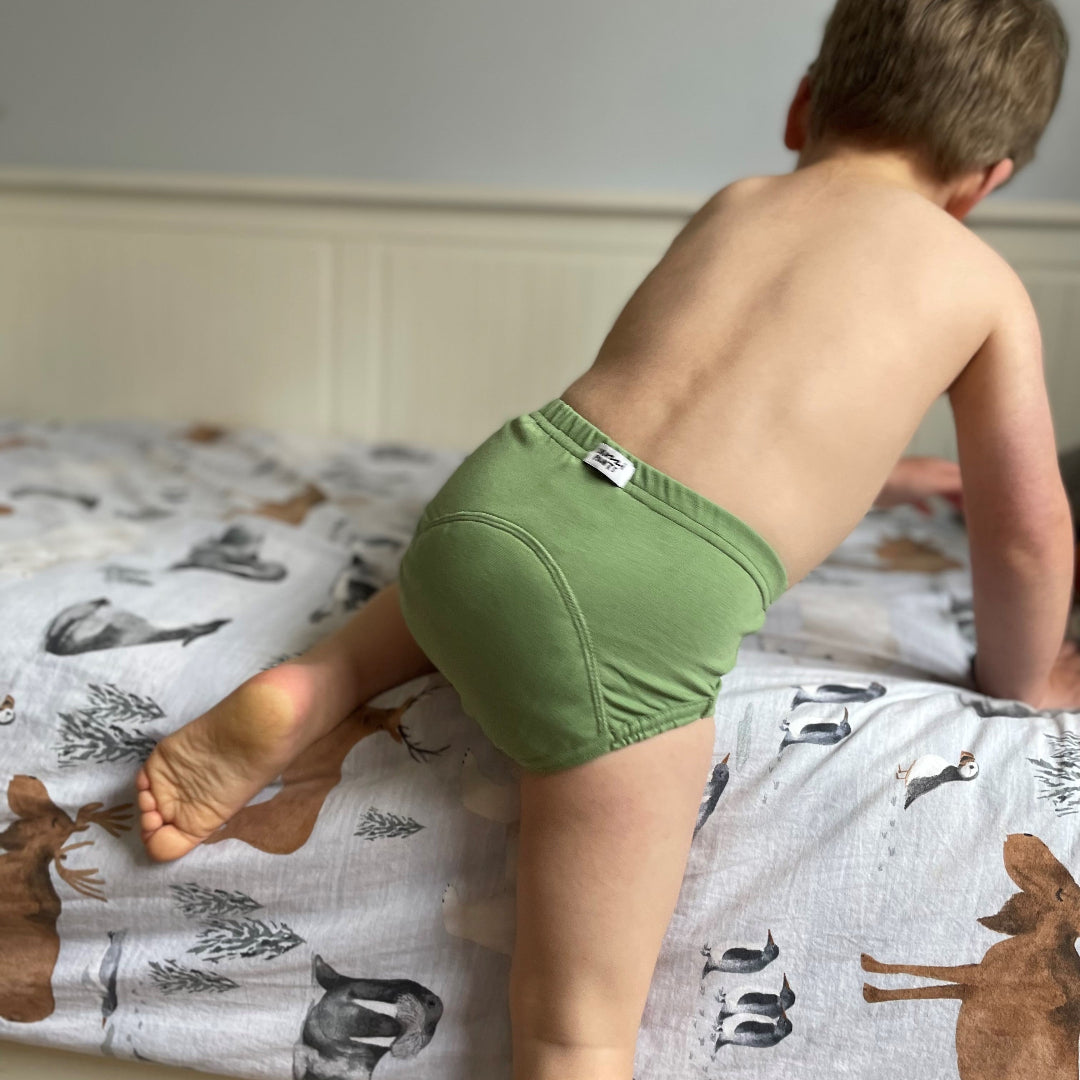 Child wearing Snazzi Pants Day Trainers - Sprout