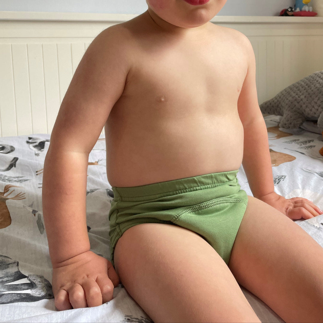 Child wearing Snazzi Pants Day Trainers - Sprout