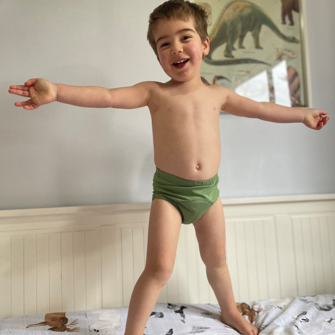 Child wearing Snazzi Pants Day Trainers - Sprout