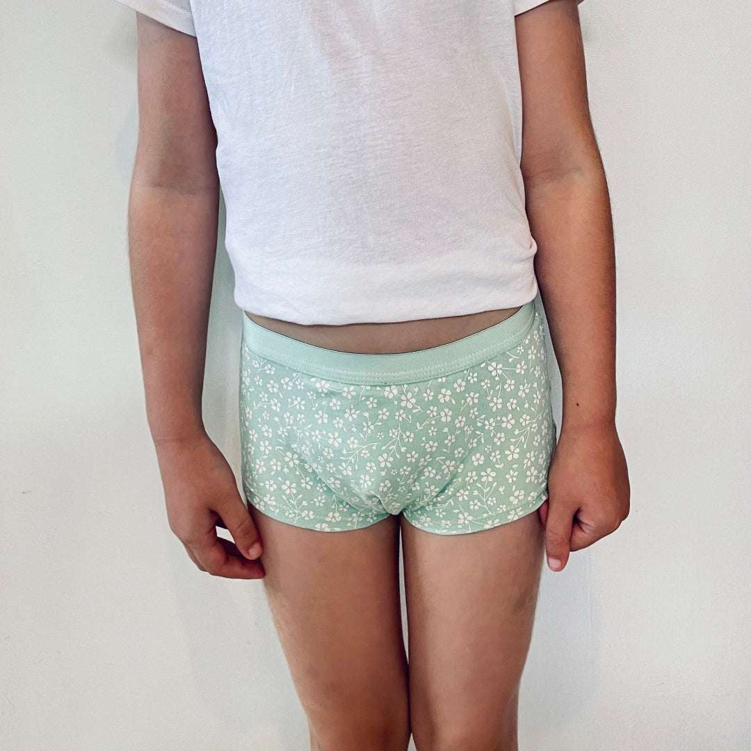 Children wearing Snazzi Pants Night Trainers - Daisy Dreams