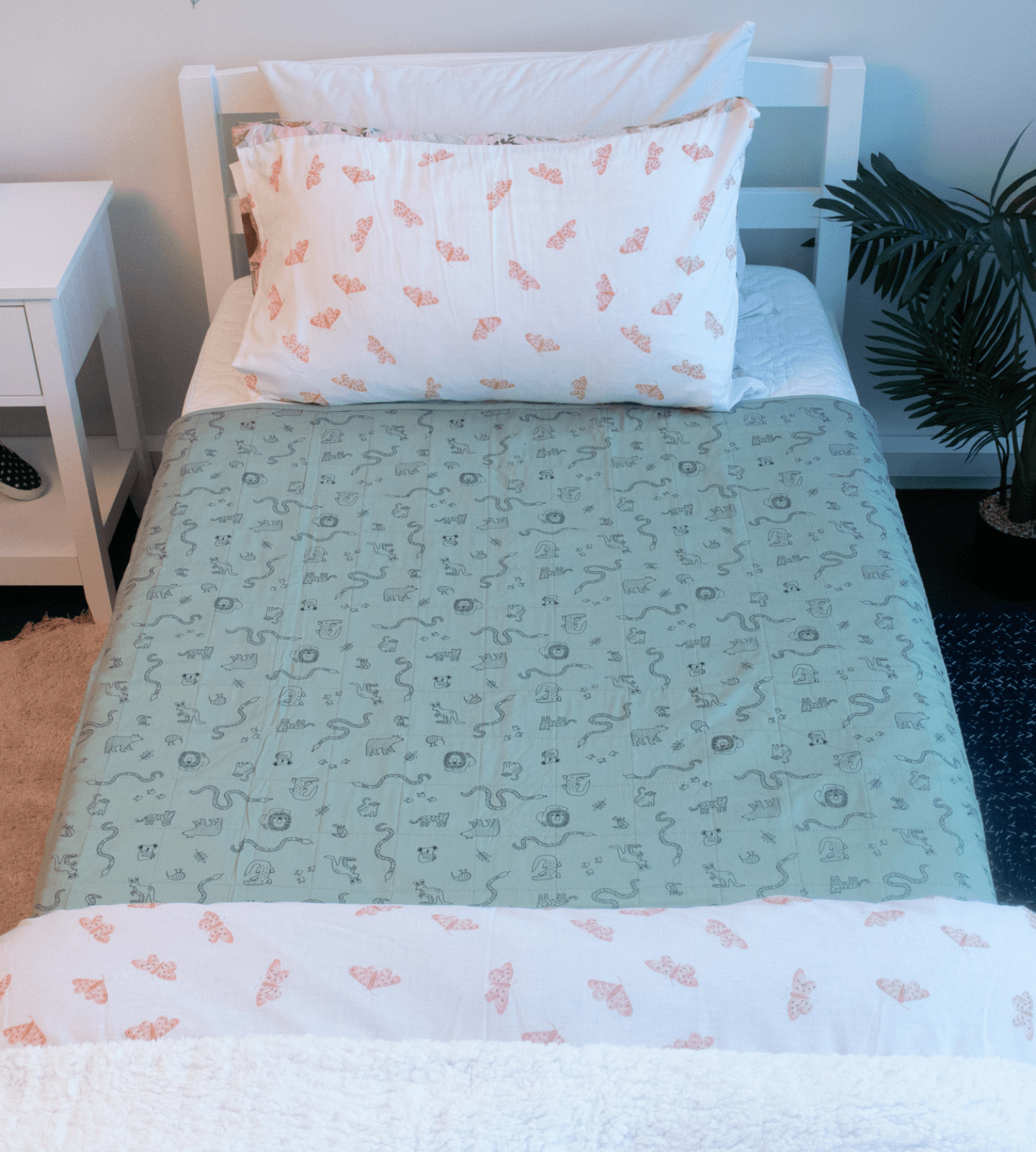Animal Kingdom Brolly Sheets with Wings on single bed