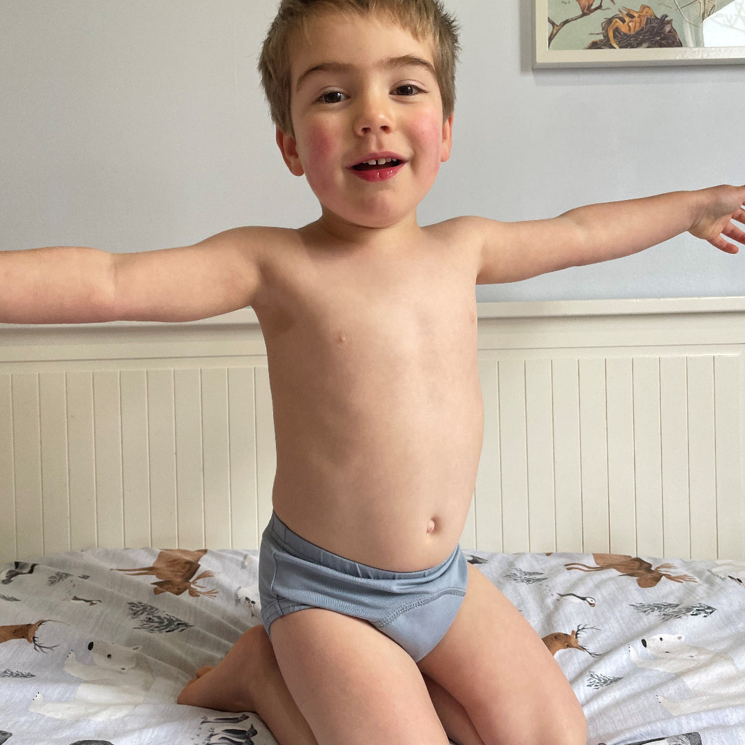 Child wearing Snazzi Pants Day TRainers - Hazy Daze