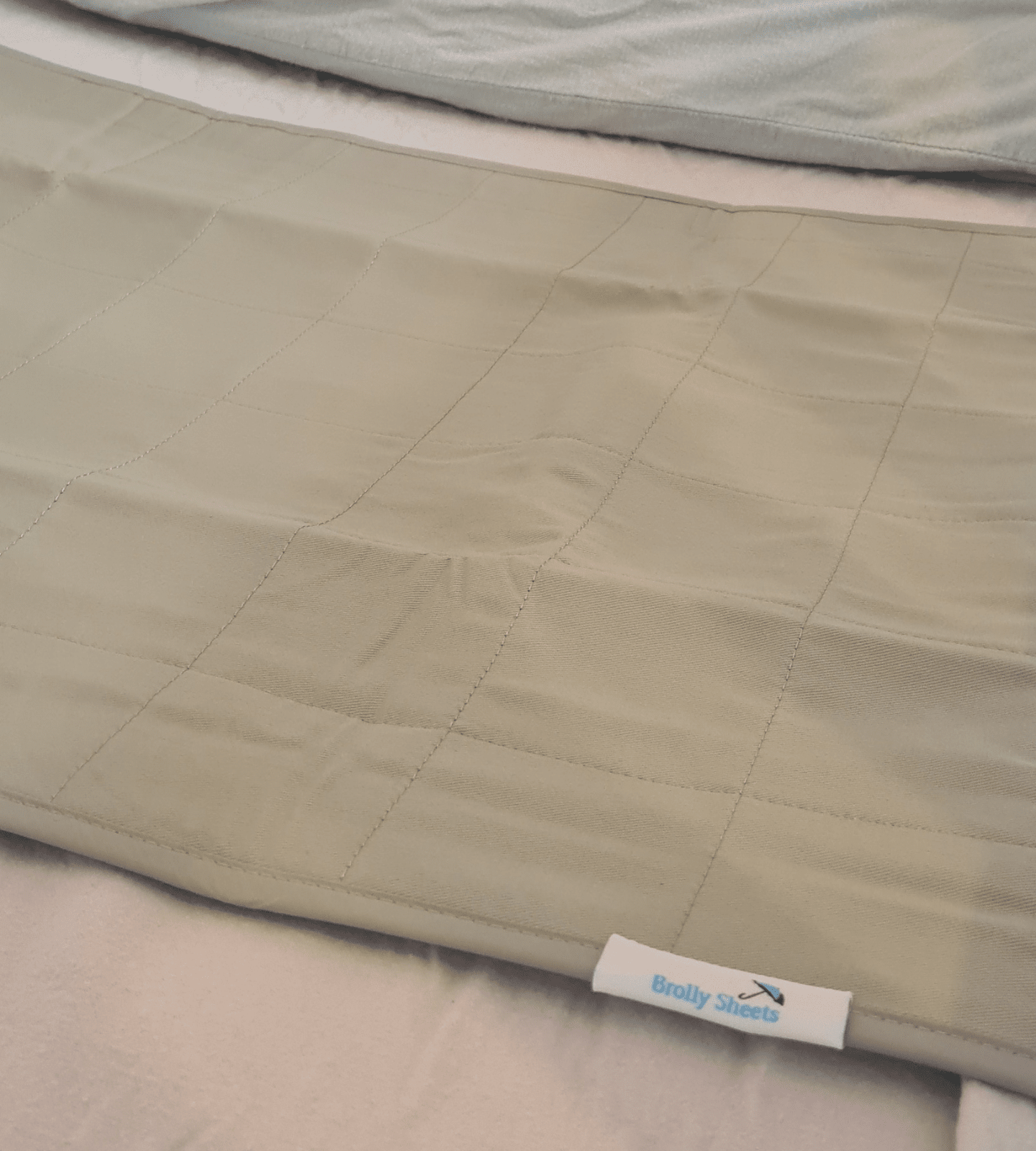 Cot Pad with Wings - Brolly Sheets NZ